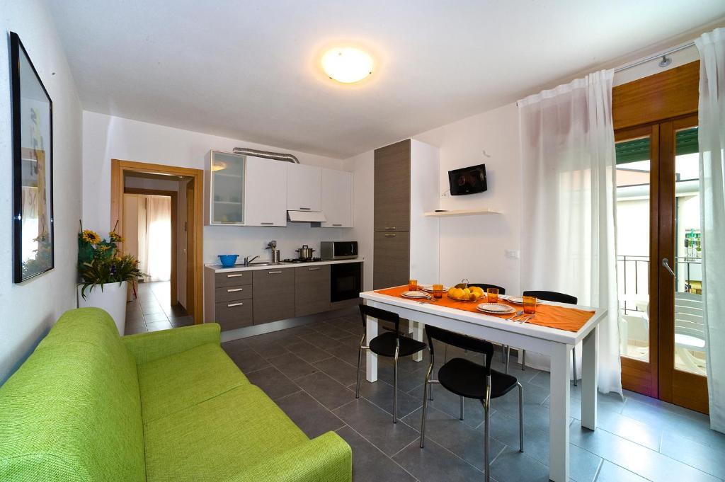 Residence Galleria Gran Mado Caorle Pokoj fotografie